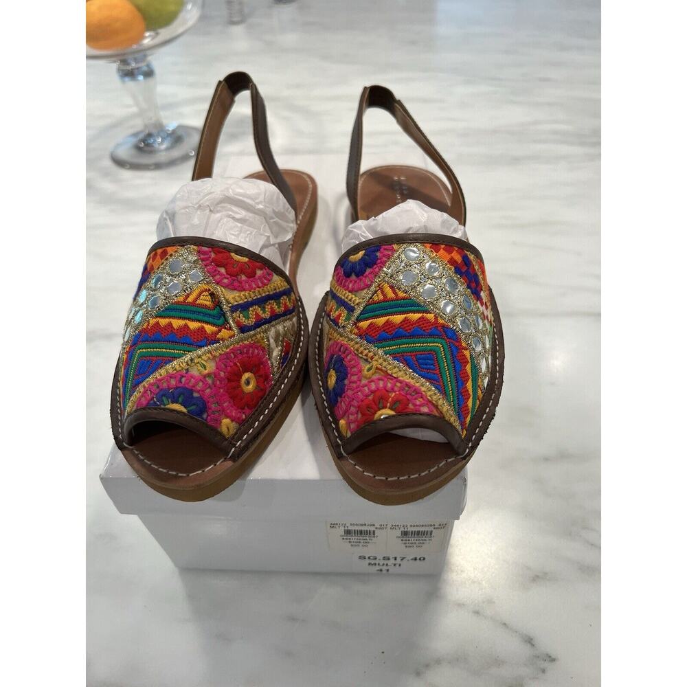 Barney’s NY Embroidered Sandal Size 41/11